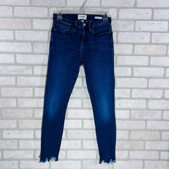 Frame Le Skinny de Jeanne Jeans in Shelby Wash with Chewed Hem Size 27 - Picture 3 of 8